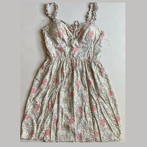 women’s green casual floral mini dress! NEVER WORN